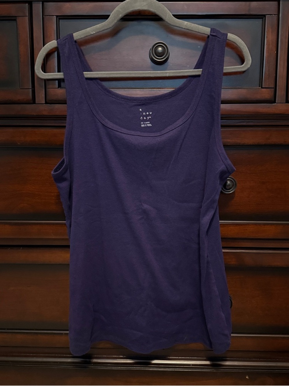 Women’s Navy Scoop Neck Tank Top